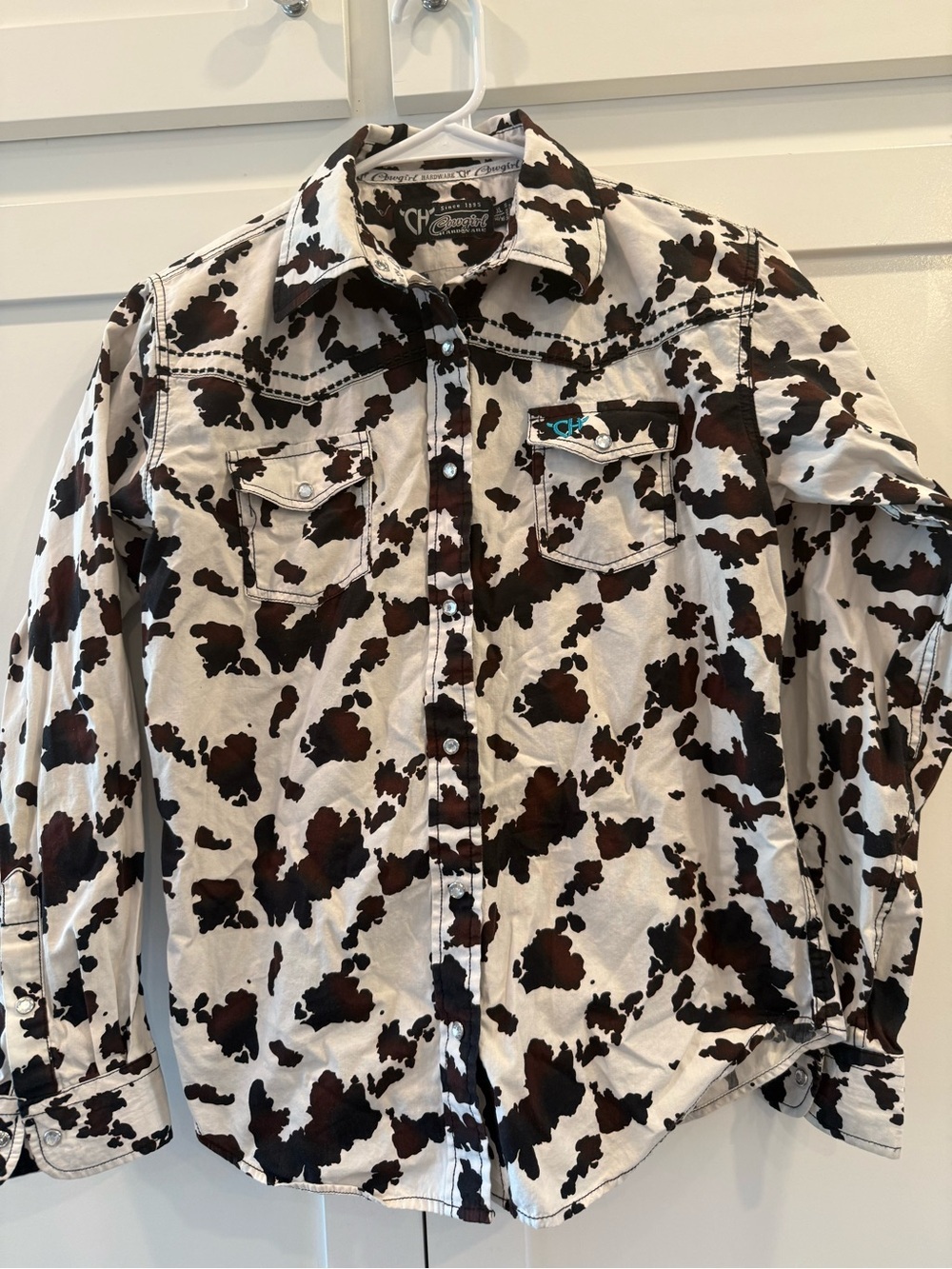 Girls Cow Print Western Button-Up Shirt! Farm Wear Western Rhinestone Buttons